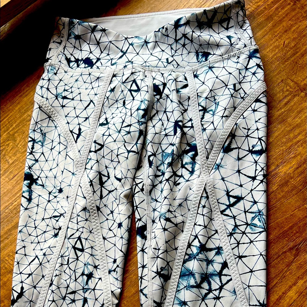 Lululemon cropped leggings
